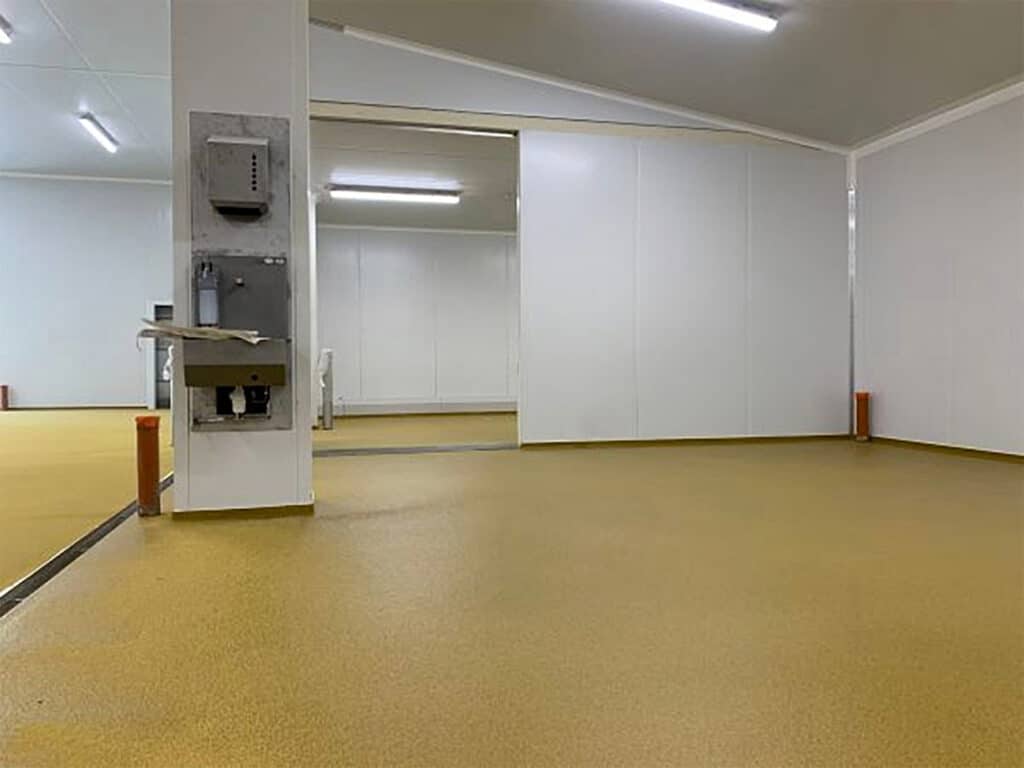 3.600 m² acrylaatvloer brengt oude fabriekshal weer bij de tijd 2