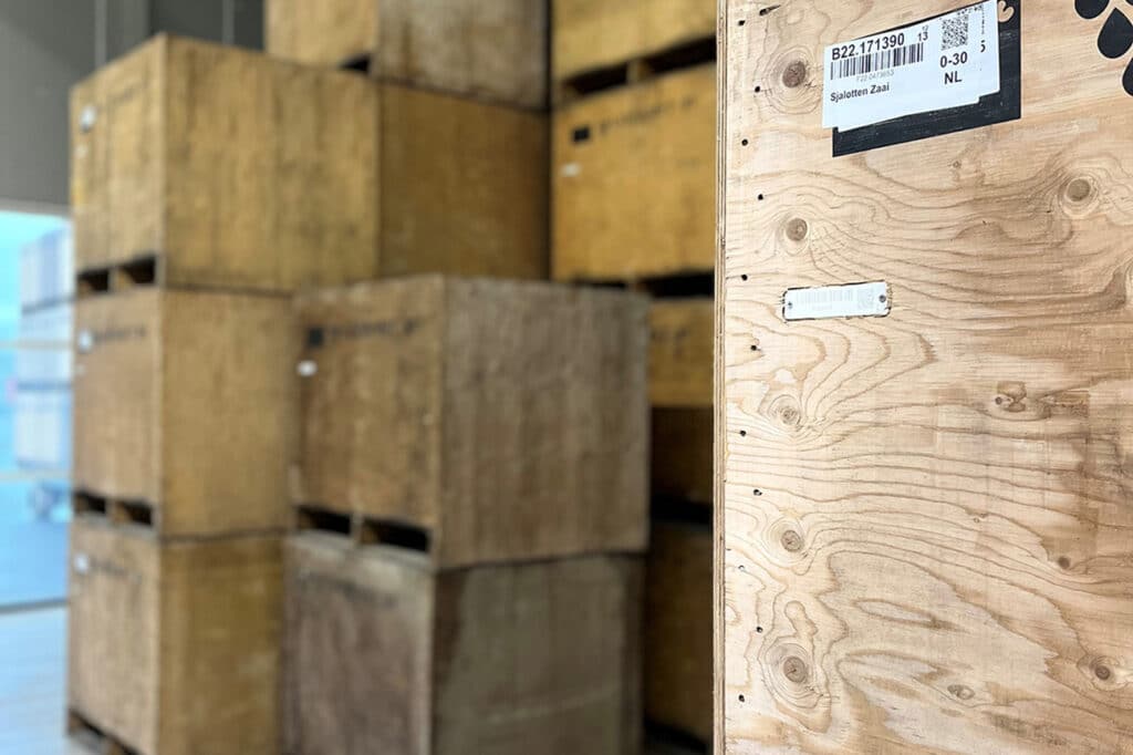 Gourmet traceert bewaarkisten met uien automatisch met RFID Asset Tracking 3