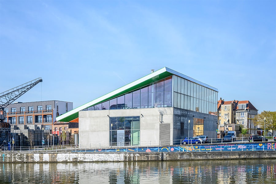Kleurrijke dakconstructie brengt leven in de brouwerij 3