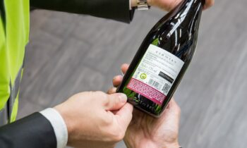 Markem-Imaje helpt de producten van de gerenommeerde Italiaanse wijnmaker Mezzacorona beter aan de regelgeving te voldoen en traceerbaar te zijn 9