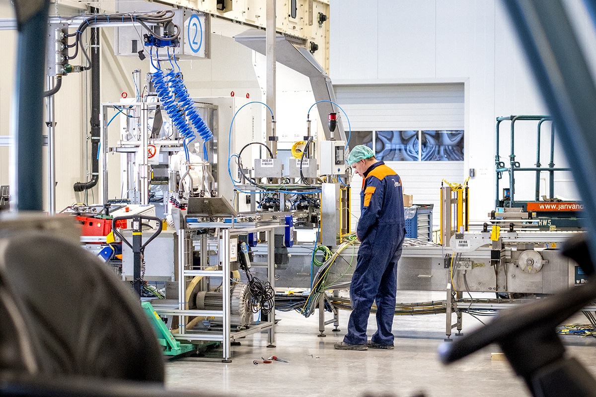 Een partner voor complete fabrieksverhuizing 10