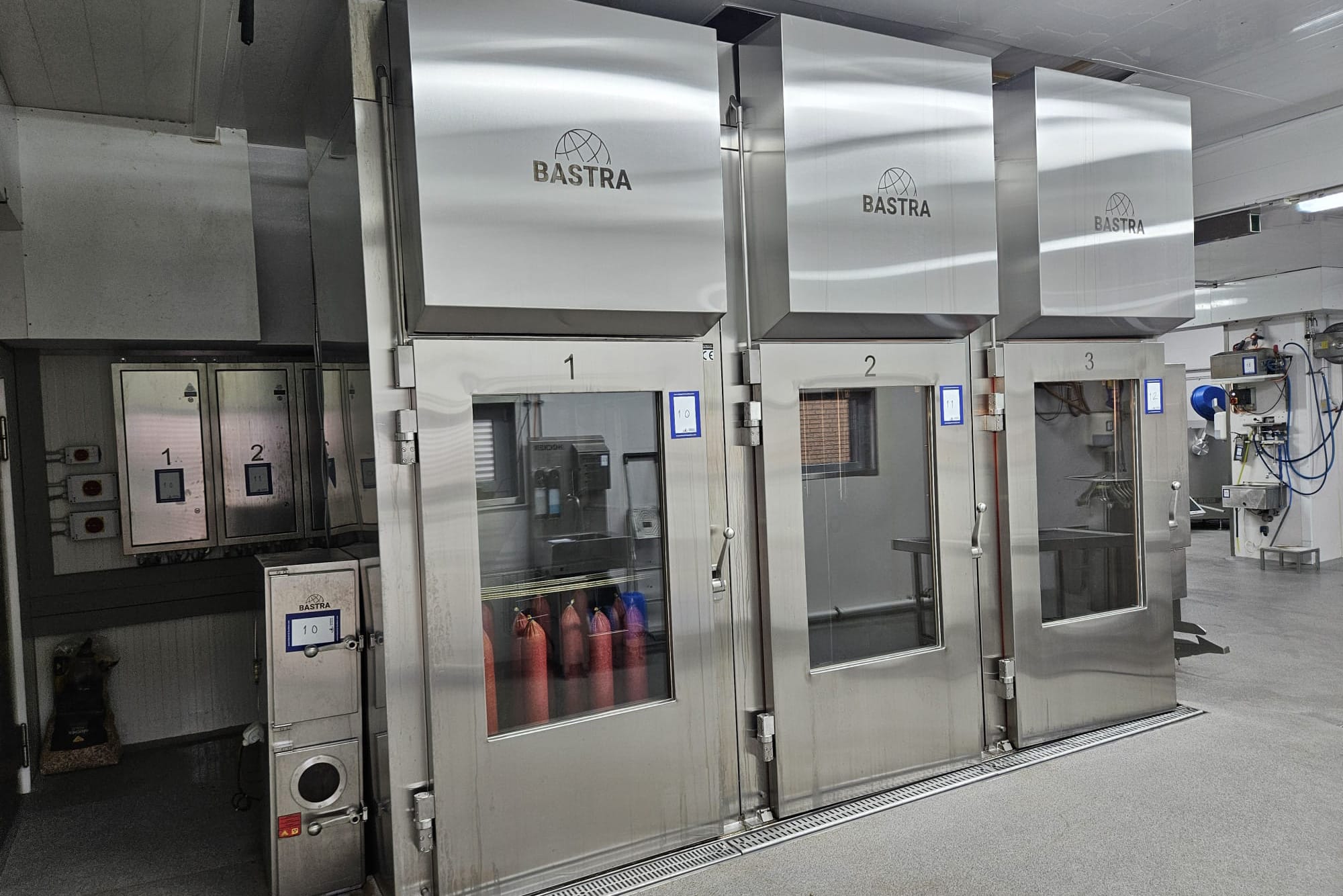 Online veiling Metzgerei Löwis in Baesweiler: jonge vleesverwerkingsmachines en een transparant proces 10
